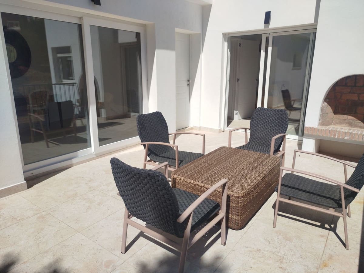 5 soverom Villa til salgs i Mijas med svømmebasseng garasje - € 960 000 (Ref: 10121938)