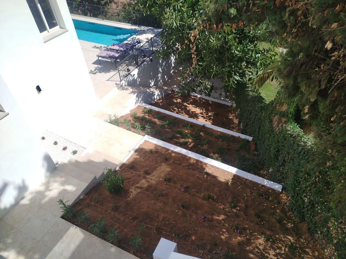 5 soverom Villa til salgs i Mijas med svømmebasseng garasje - € 960 000 (Ref: 10121938)