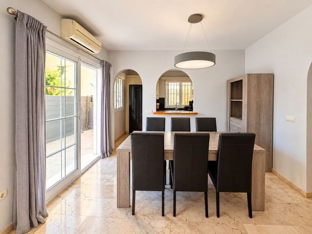 3 makuuhuone Huvila myytävänä paikassa El Faro de Calaburra - Chaparral, Mijas mukana uima-altaan 
autotalli - 514 000 € (Ref: 10121972)