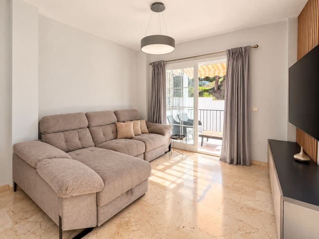 3 makuuhuone Huvila myytävänä paikassa El Faro de Calaburra - Chaparral, Mijas mukana uima-altaan 
autotalli - 514 000 € (Ref: 10121972)
