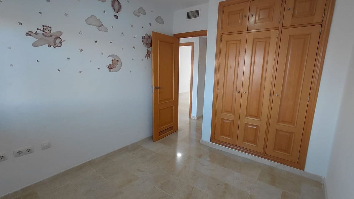 2 sypialnia Apartament na sprzedaż w Manilva z basenem garażem - 260 000 € (Ref: 10121977)