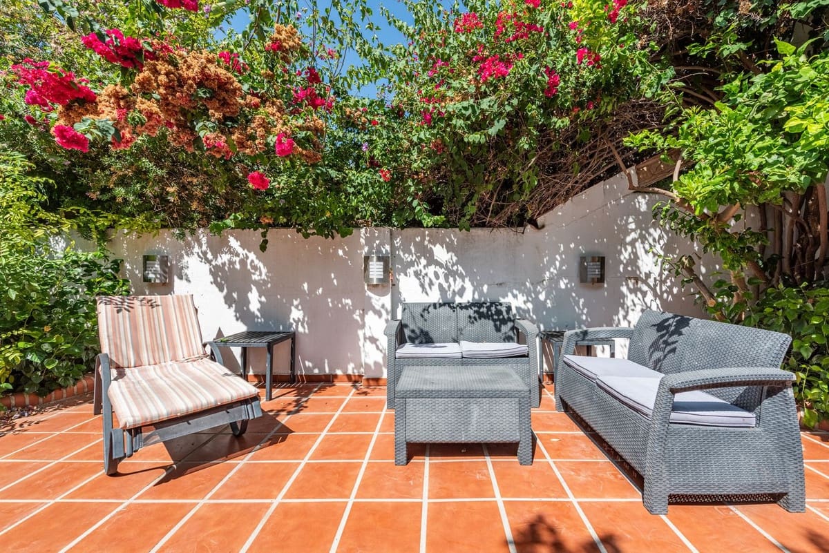 4 slaapkamer Huis te koop in Nueva Andalucia met zwembad - € 650.000 (Ref: 10121979)