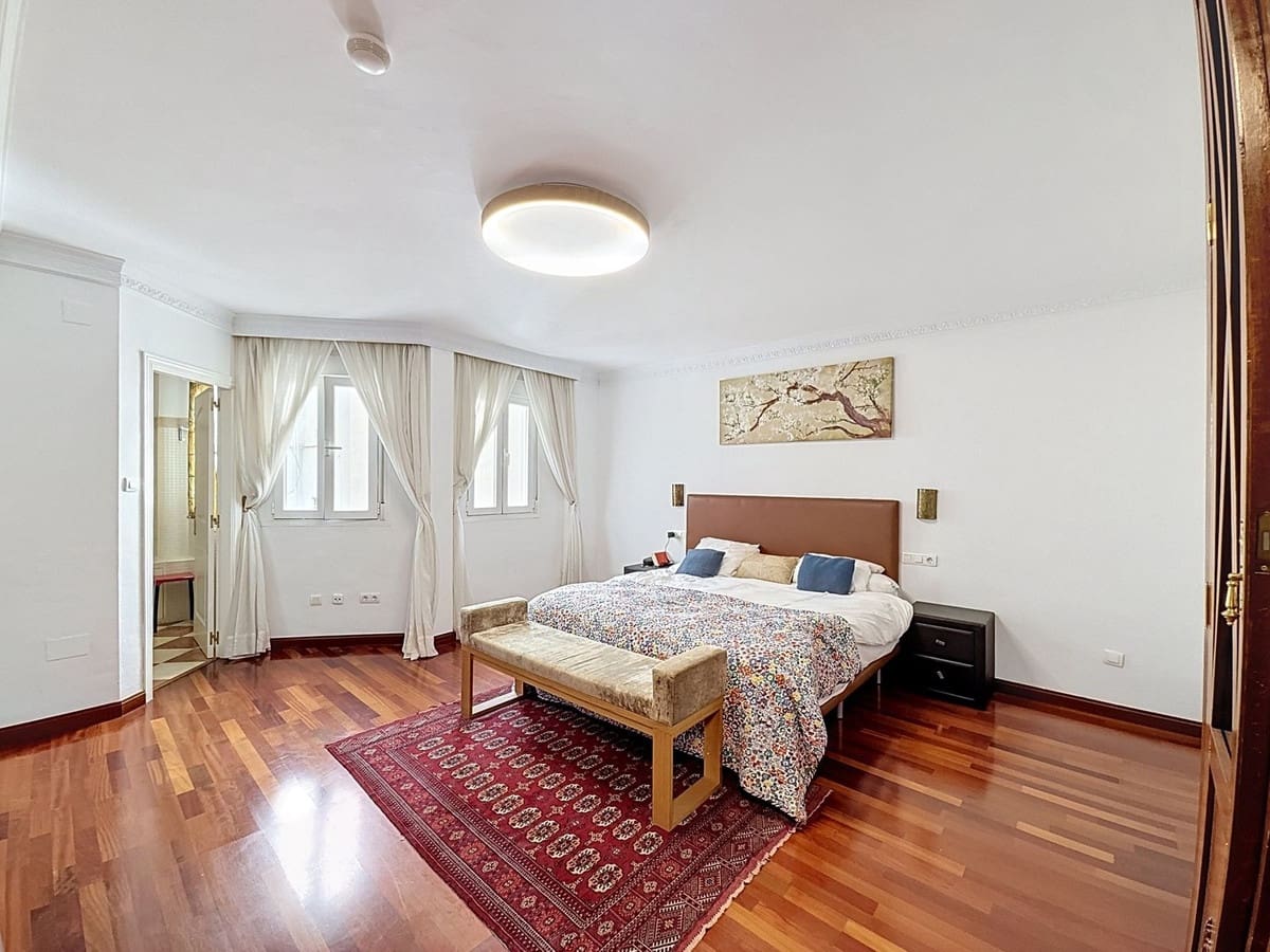 3 sypialnia Apartament na sprzedaż w Miasto Malaga - 949 000 € (Ref: 10121984)