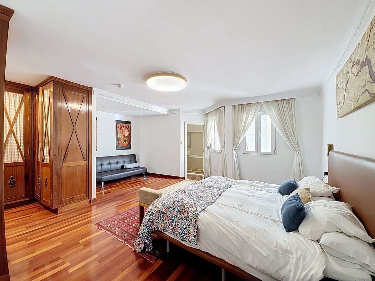 3 sypialnia Apartament na sprzedaż w Miasto Malaga - 949 000 € (Ref: 10121984)