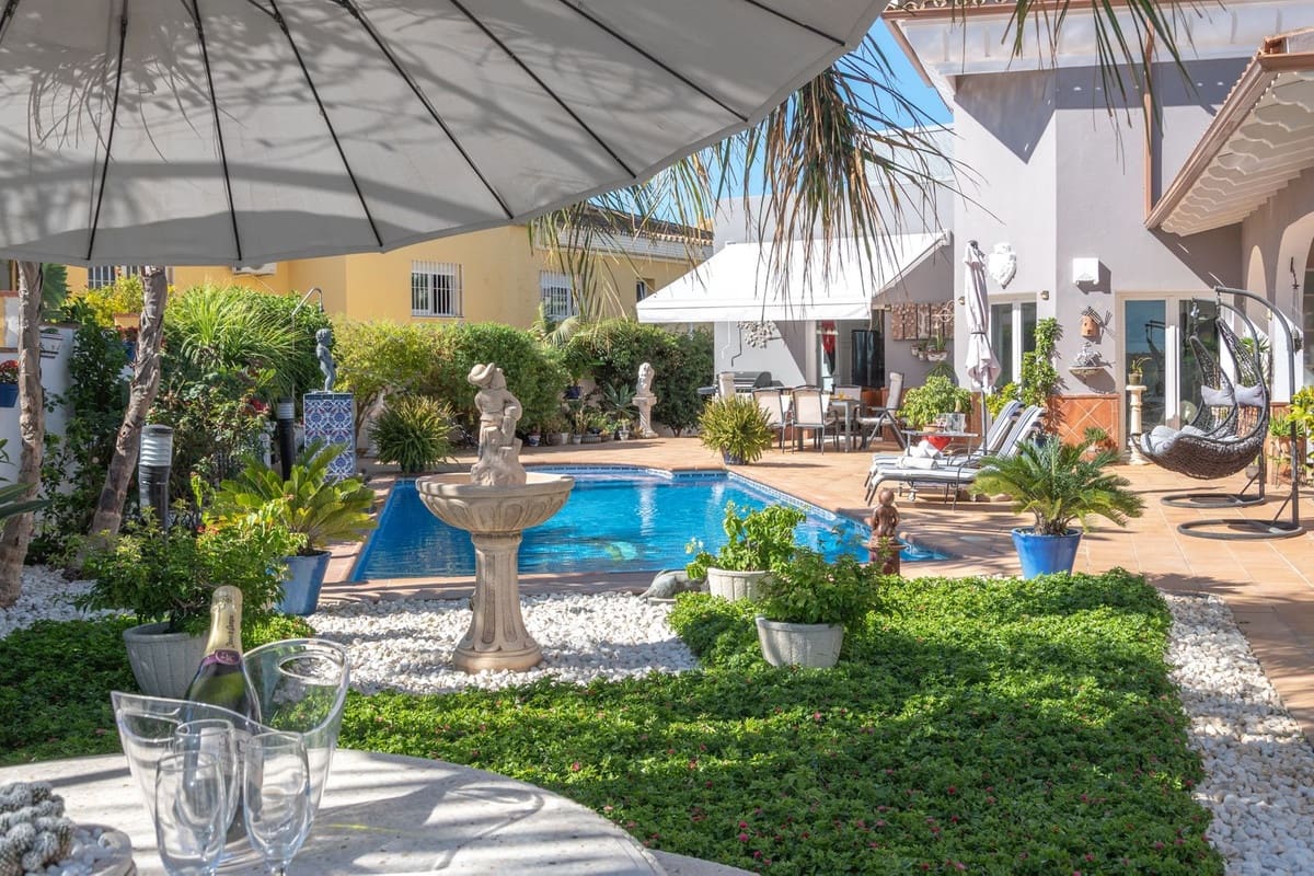 Chalet de 5 habitaciones en Benalmádena en venta con piscina garaje - 1.450.000 € (Ref: 10121986)