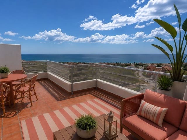 Apartamento de 3 habitaciones en Alcorrín, Manilva en venta con piscina garaje - 435.000 € (Ref: 10121987)