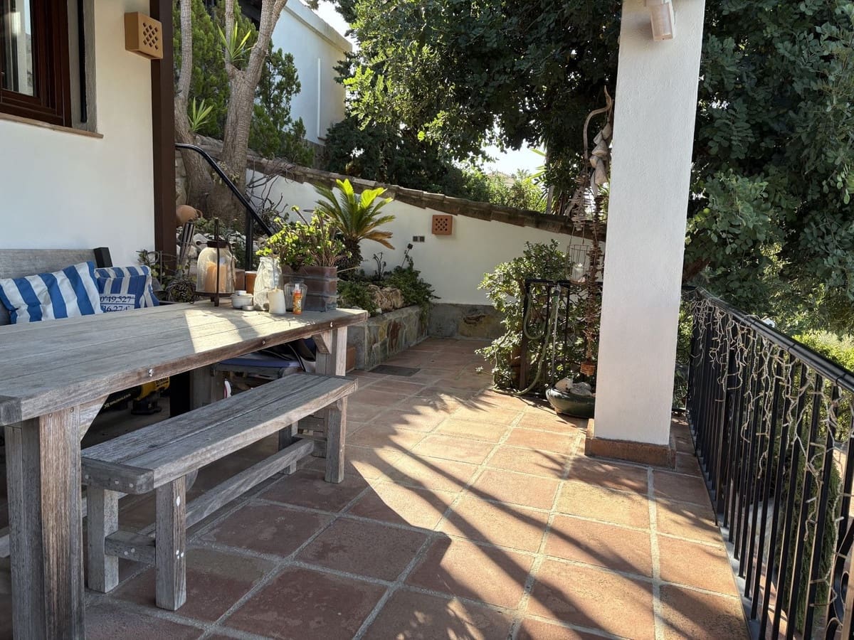 3 slaapkamer Villa te koop in Marbella met zwembad garage - € 1.595.000 (Ref: 10121988)