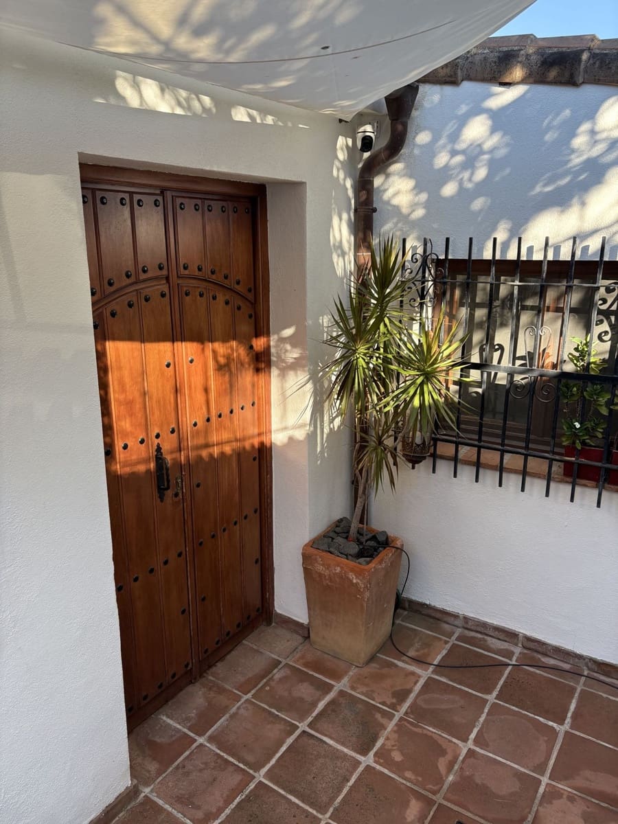 3 slaapkamer Villa te koop in Marbella met zwembad garage - € 1.595.000 (Ref: 10121988)