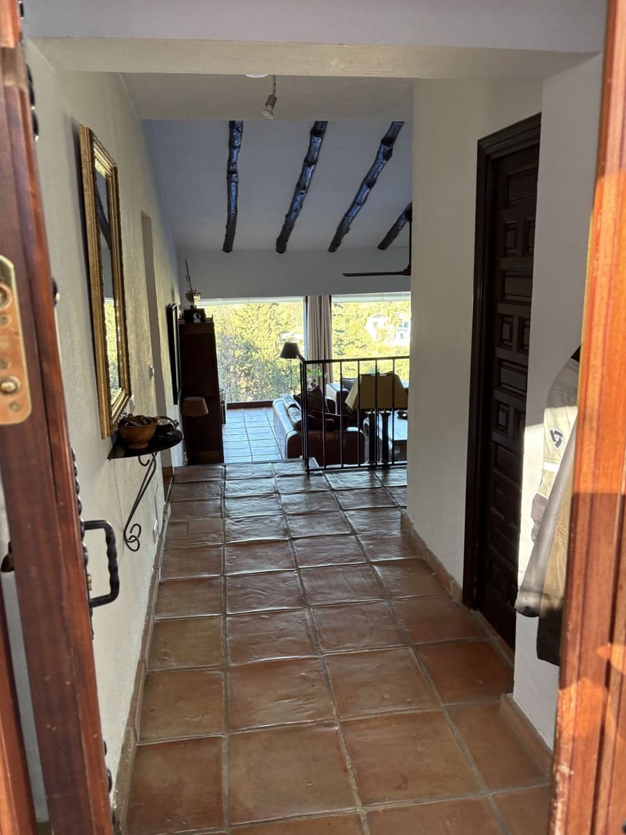 3 slaapkamer Villa te koop in Marbella met zwembad garage - € 1.595.000 (Ref: 10121988)