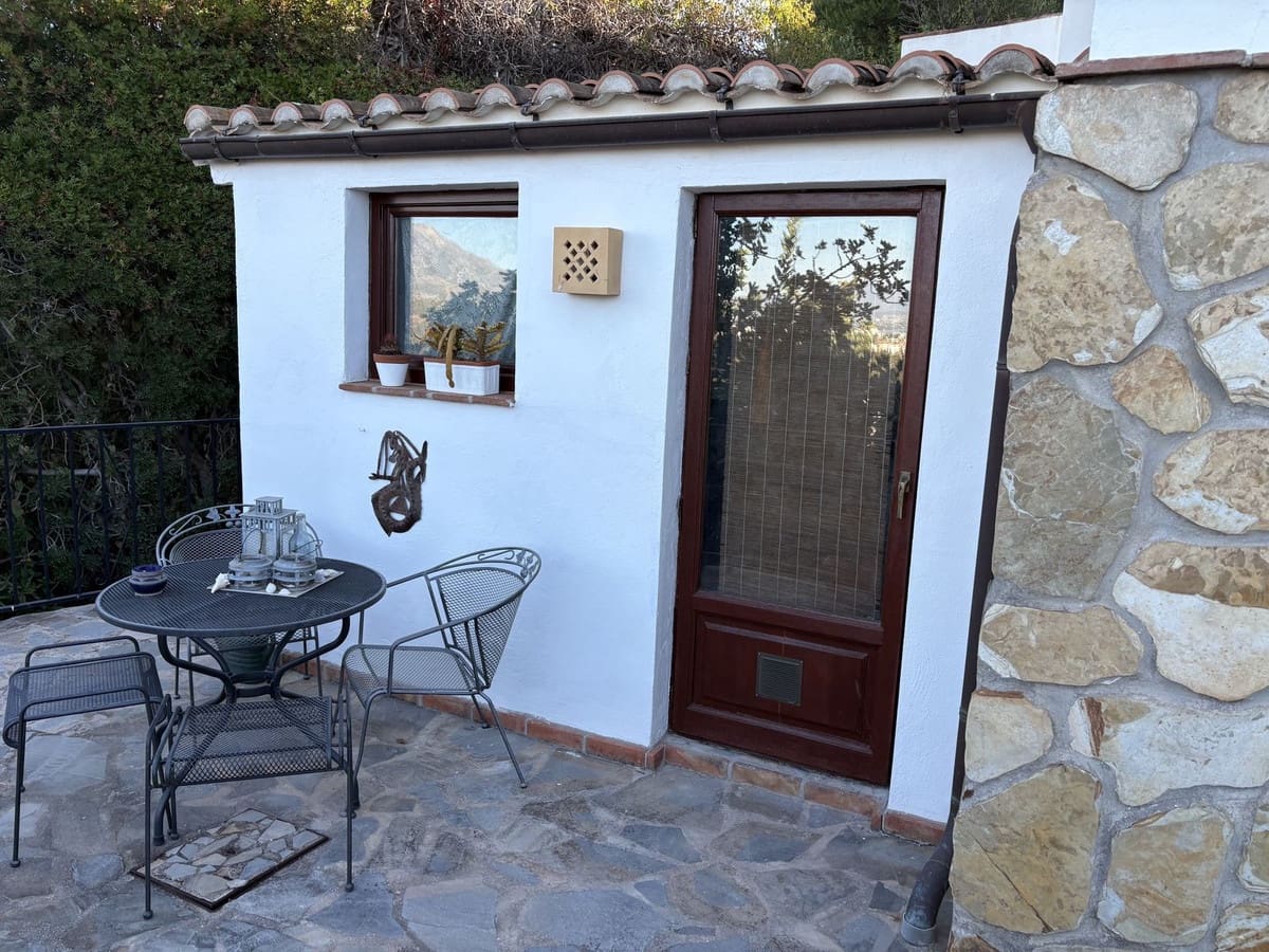 3 slaapkamer Villa te koop in Marbella met zwembad garage - € 1.595.000 (Ref: 10121988)