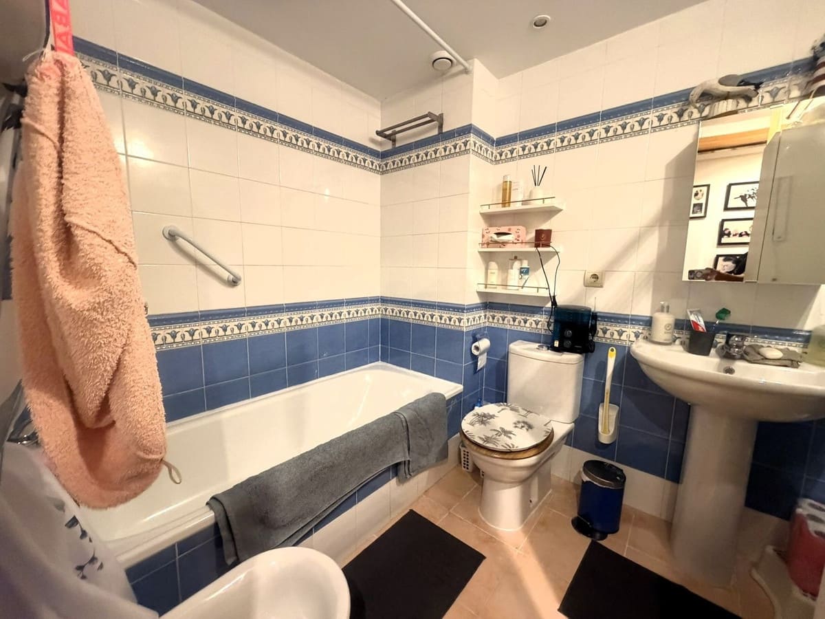 3 Zimmer Apartment zu verkaufen in Estepona mit Pool Garage - 445.000 € (Ref: 10121989)