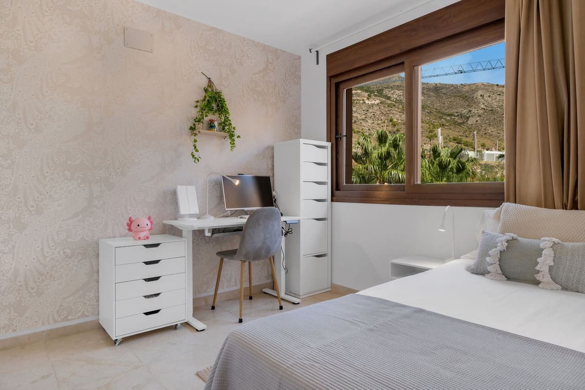 2 slaapkamer Appartement te koop in Benalmadena met zwembad garage - € 549.000 (Ref: 10121990)