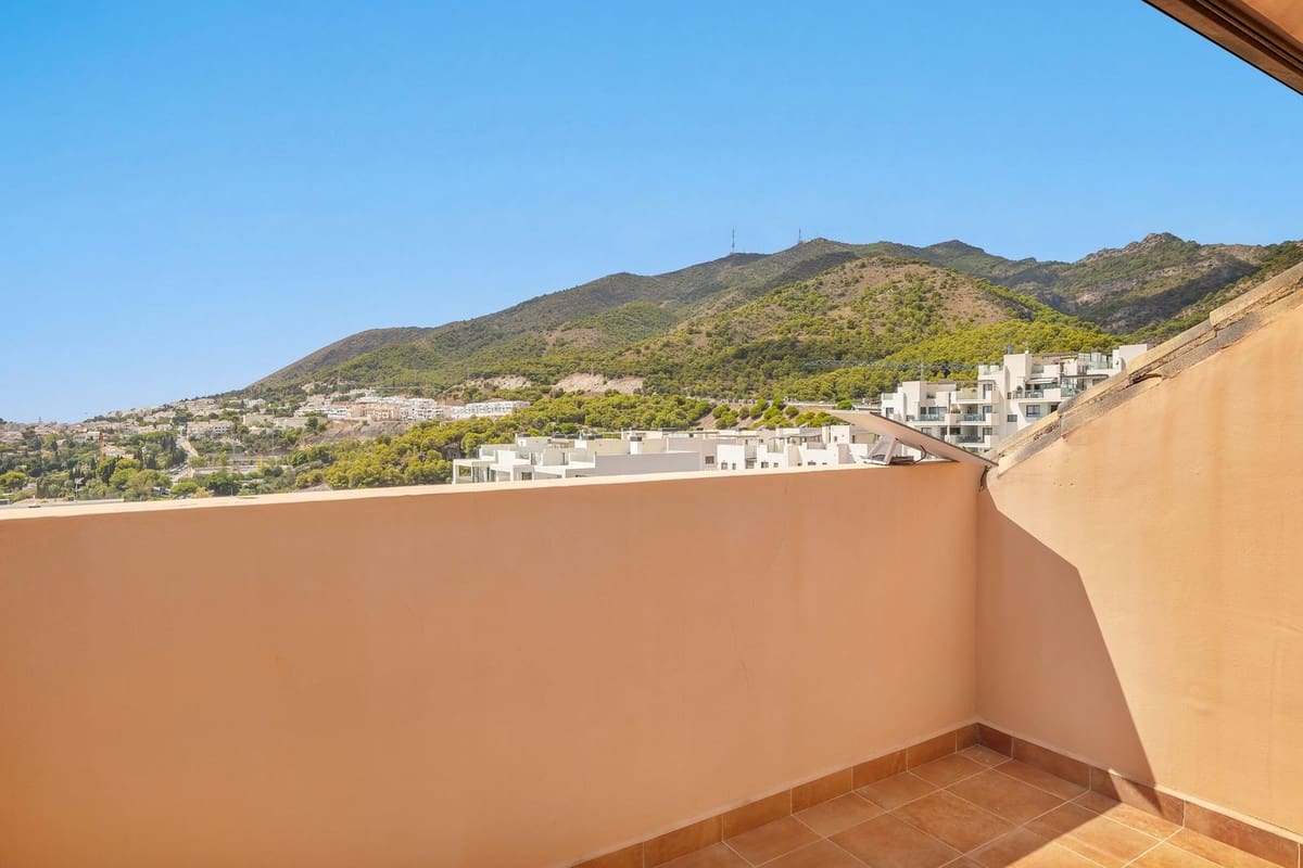 2 slaapkamer Appartement te koop in Benalmadena met zwembad garage - € 549.000 (Ref: 10121990)
