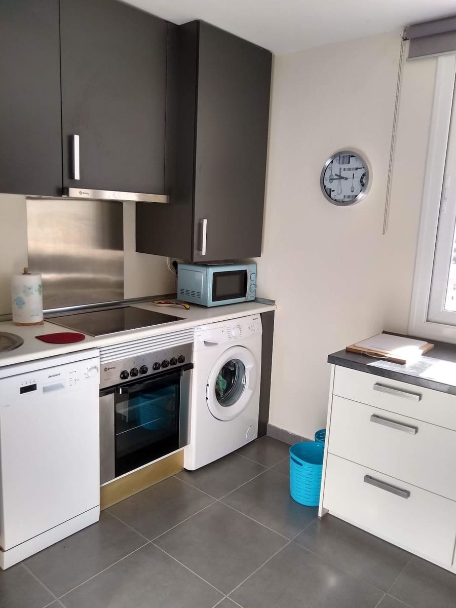 2 soverom Leilighet til salgs i Estepona med svømmebasseng garasje - € 350 000 (Ref: 10122004)