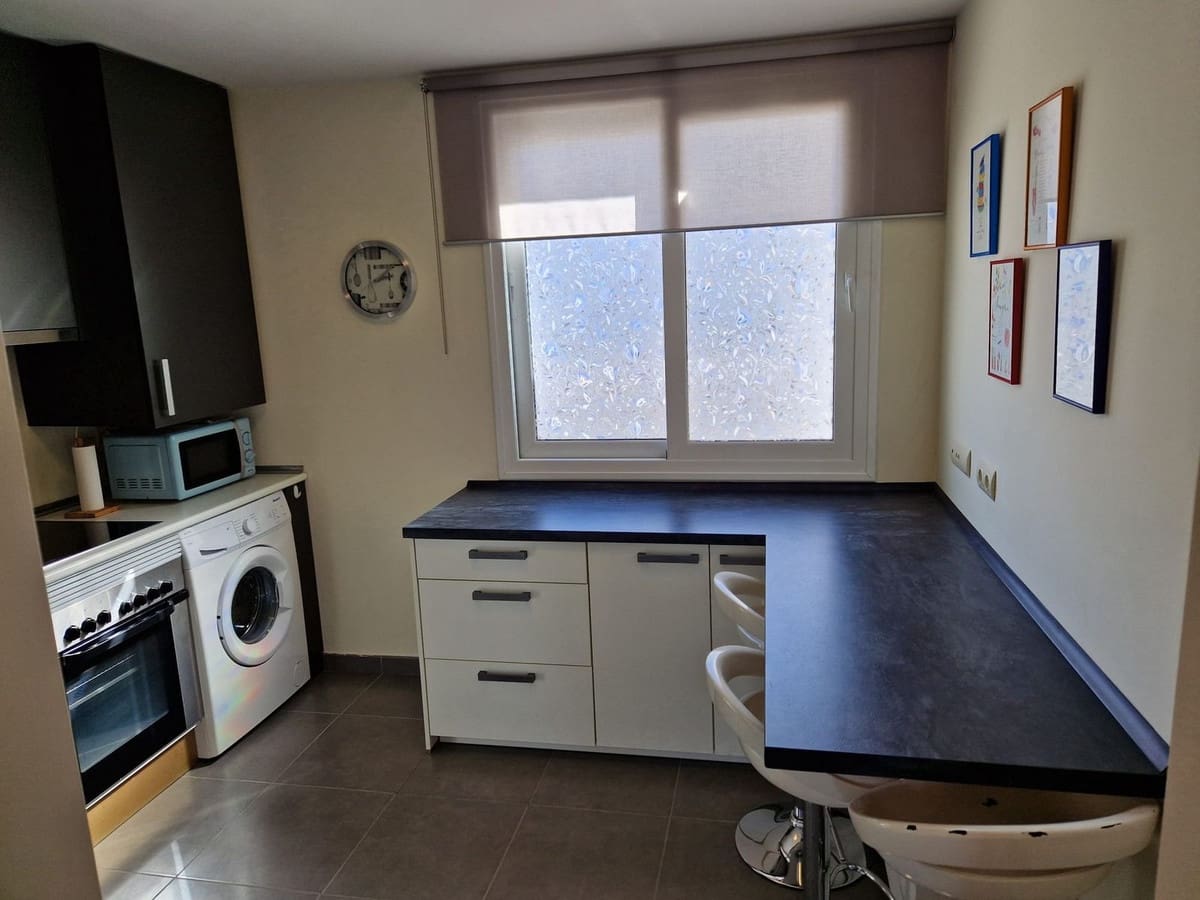 2 soverom Leilighet til salgs i Estepona med svømmebasseng garasje - € 350 000 (Ref: 10122004)