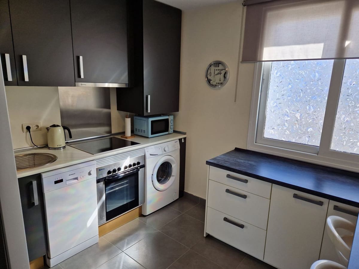 2 soverom Leilighet til salgs i Estepona med svømmebasseng garasje - € 350 000 (Ref: 10122004)