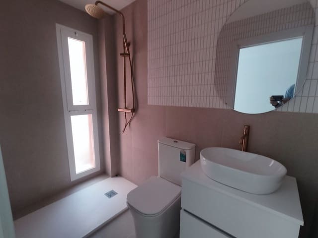 1 soveværelse Lejlighed til salg i Arroyo del Cuarto, Málaga by - € 235.000 (Ref: 10122013)
