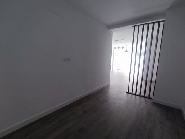 1 soveværelse Lejlighed til salg i Arroyo del Cuarto, Málaga by - € 235.000 (Ref: 10122013)