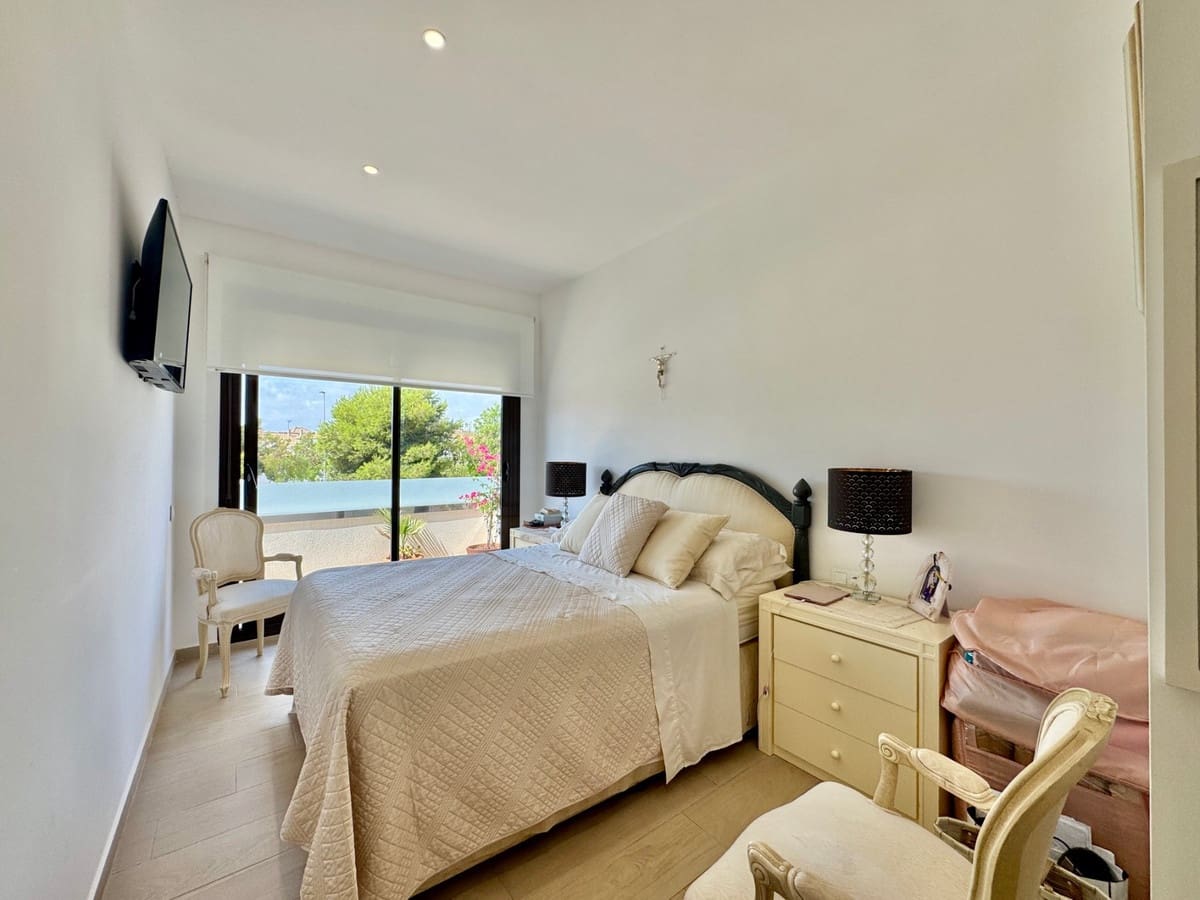 3 bedroom Townhouse for sale in San Pedro del Pinatar with pool garage - € 420,000 (Ref: 10122074)