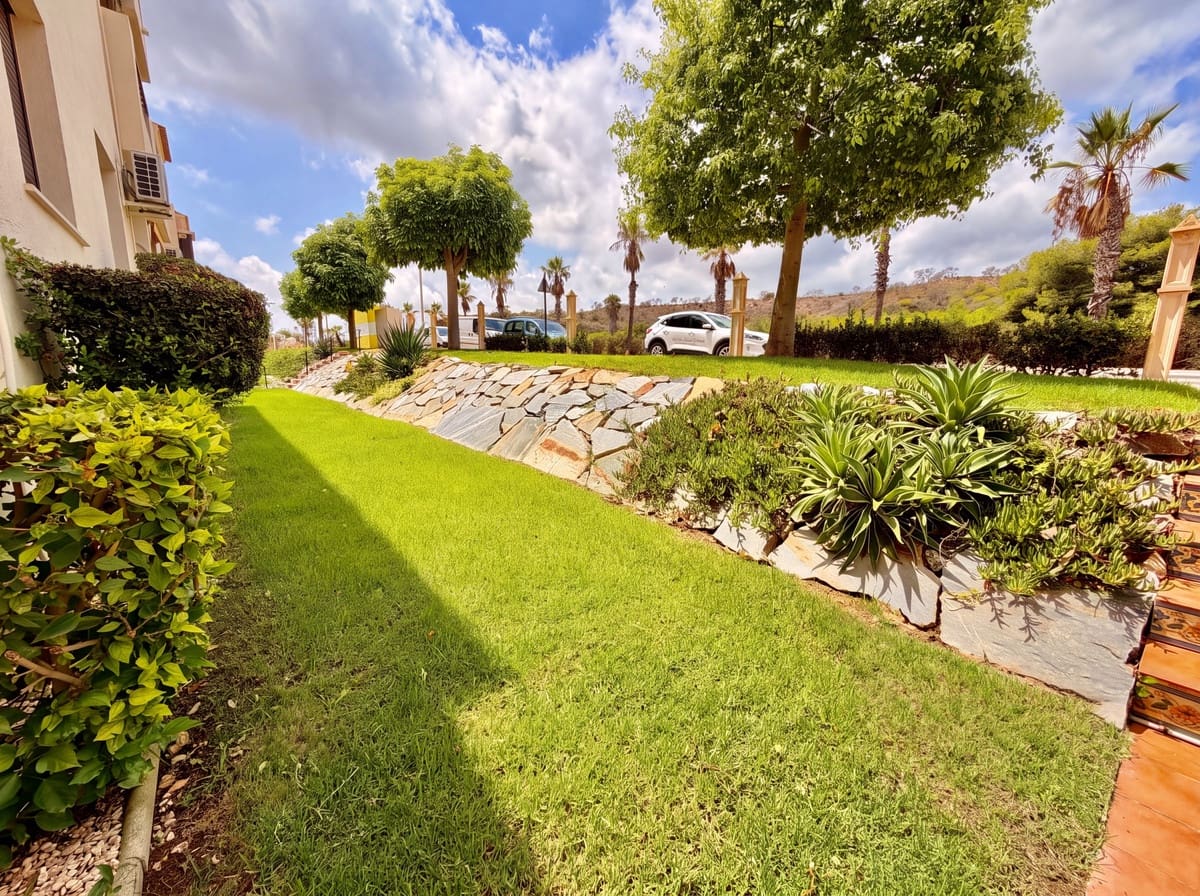 Apartamento de 3 habitaciones en Orihuela en venta con piscina garaje - 240.000 € (Ref: 10122075)
