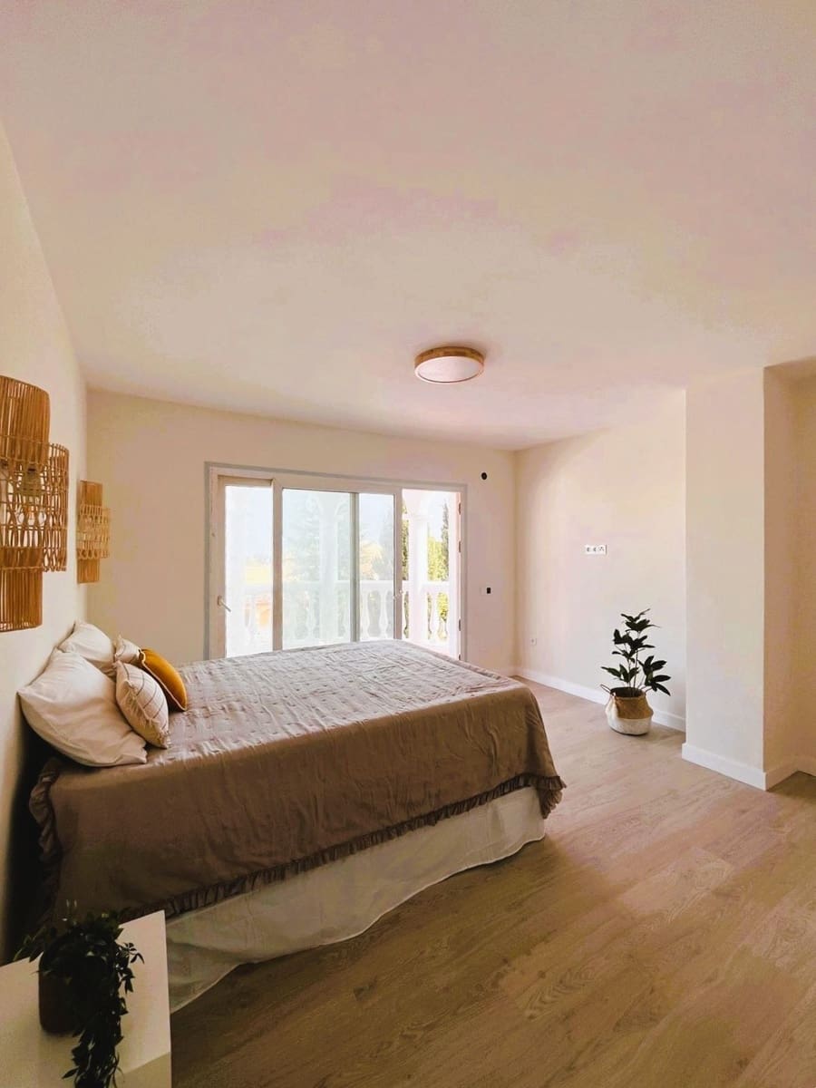 5 soverom Villa til salgs i Arroyo de la Miel med svømmebasseng - € 950 000 (Ref: 10122109)