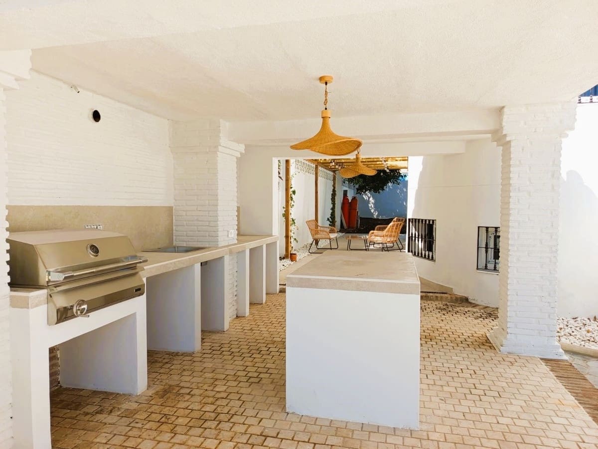5 soverom Villa til salgs i Arroyo de la Miel med svømmebasseng - € 950 000 (Ref: 10122109)