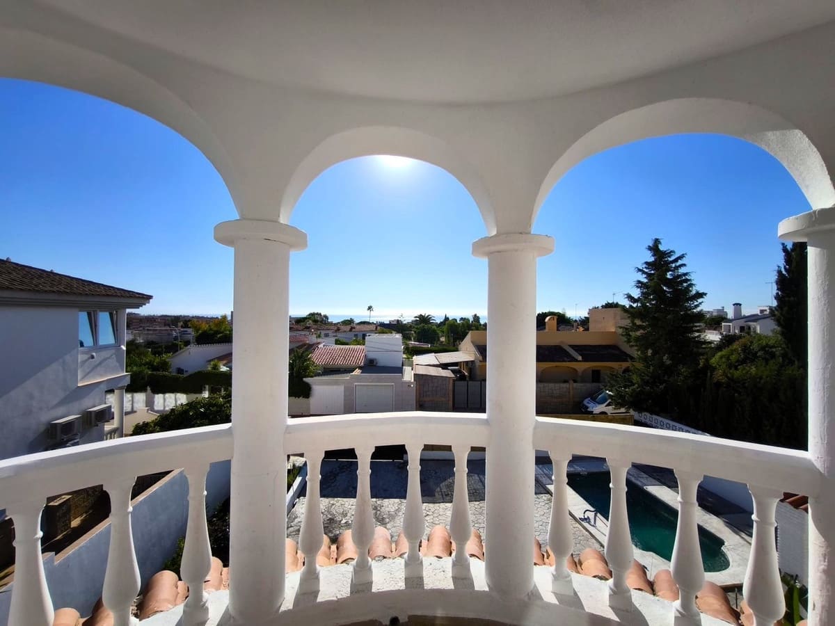 5 soverom Villa til salgs i Arroyo de la Miel med svømmebasseng - € 950 000 (Ref: 10122109)