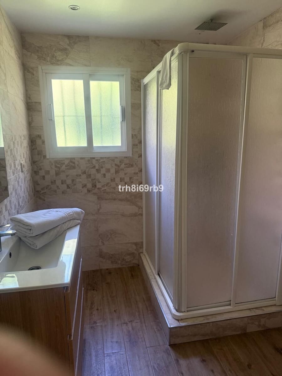 4 sypialnia Willa na sprzedaż w Benamara z basenem garażem - 1 100 000 € (Ref: 10122119)