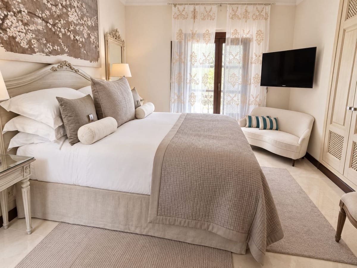 3 quarto Moradia para venda em Manilva com piscina - 900 000 € (Ref: 10122120)