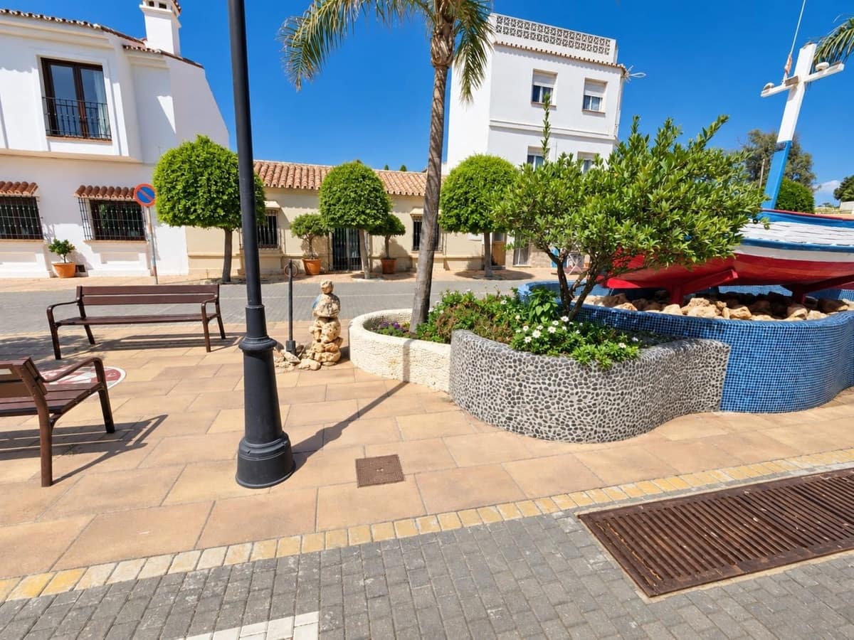 3 quarto Moradia para venda em Manilva com piscina - 900 000 € (Ref: 10122120)