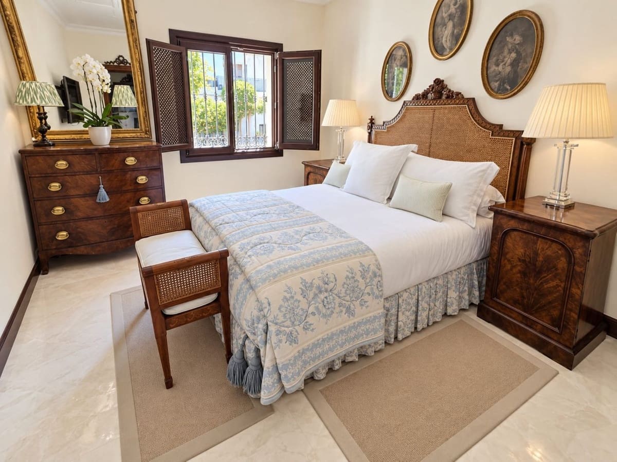 3 quarto Moradia para venda em Manilva com piscina - 900 000 € (Ref: 10122120)