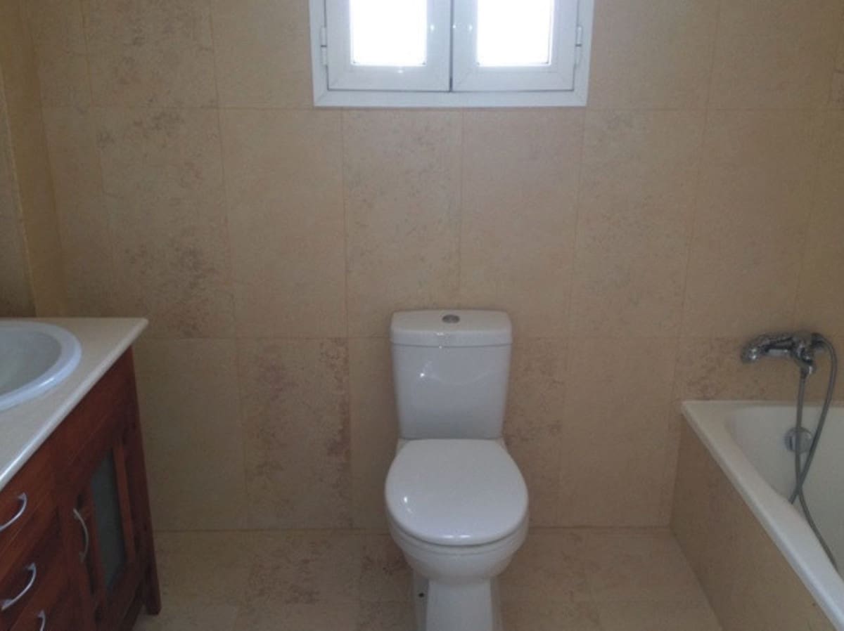 2 bedroom Apartment for sale in Manilva with pool garage - € 270,000 (Ref: 10122121)