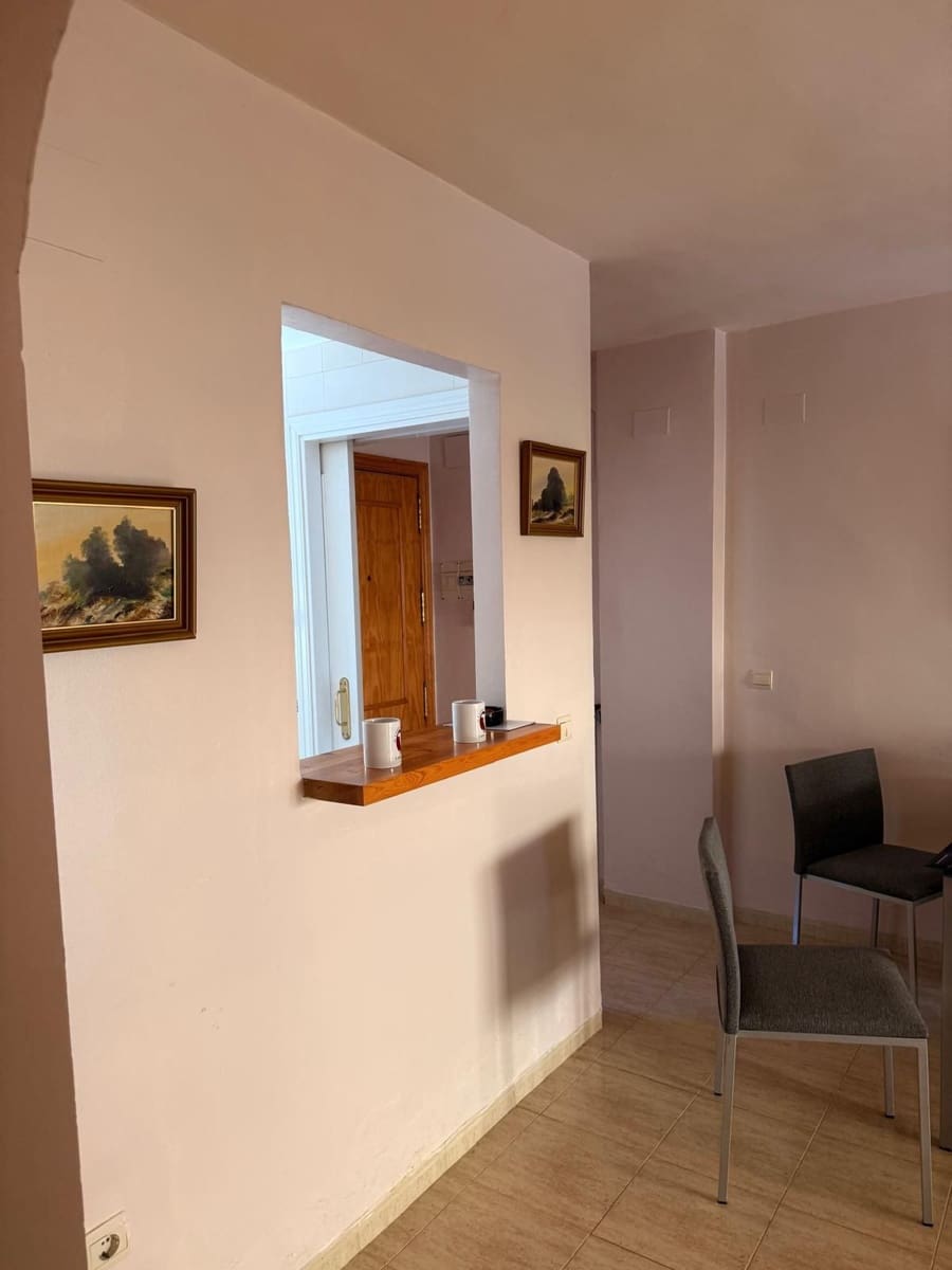 2 bedroom Apartment for sale in Calahonda with pool - € 295,000 (Ref: 10122127)