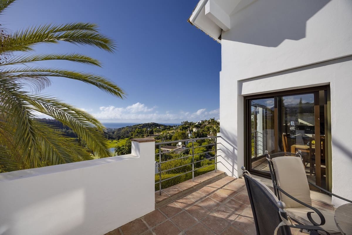 6 sovrum Villa till salu i Benahavis med pool garage - 2 300 000 € (Ref: 10122135)