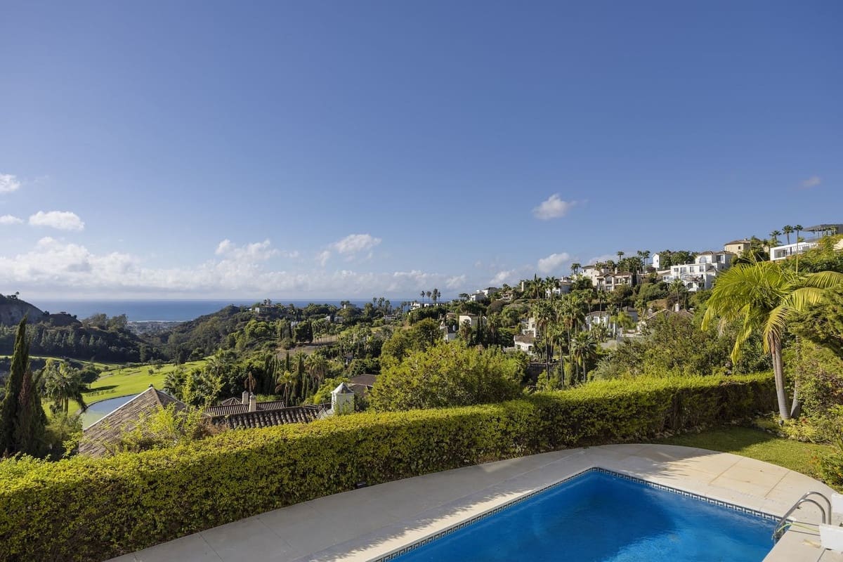6 sovrum Villa till salu i Benahavis med pool garage - 2 300 000 € (Ref: 10122135)