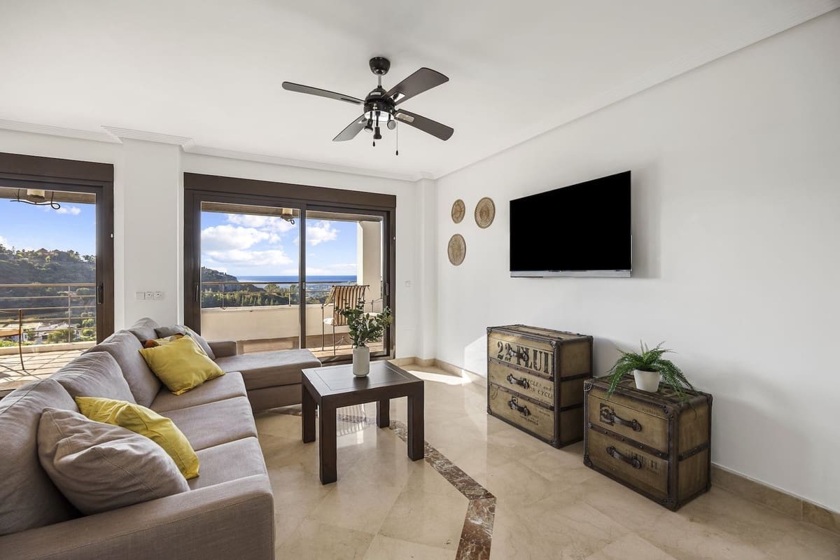 6 sovrum Villa till salu i Benahavis med pool garage - 2 300 000 € (Ref: 10122135)