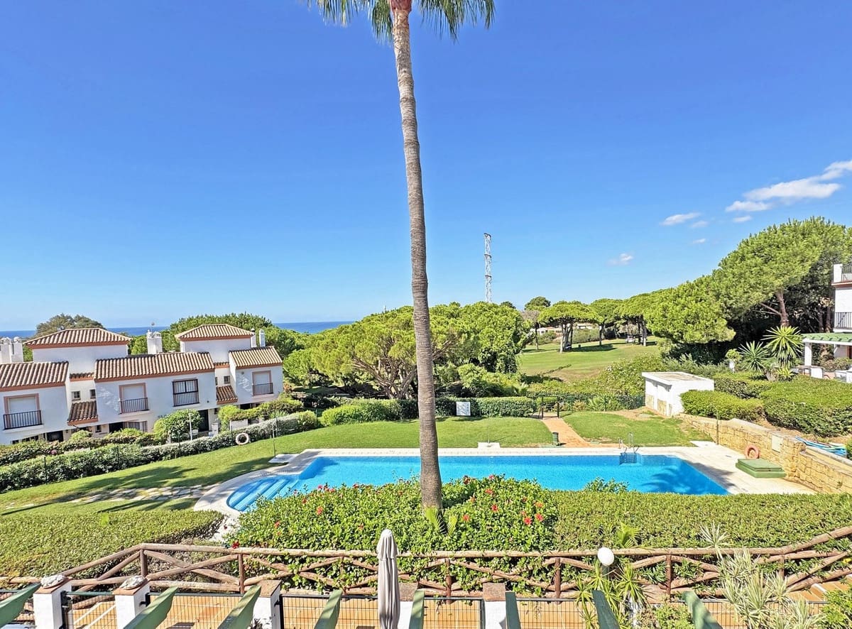Casa de 2 habitaciones en Cabopino en venta con piscina garaje - 525.000 € (Ref: 10122137)