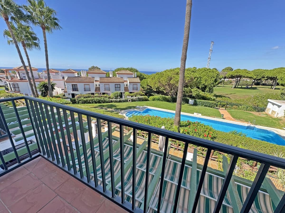 Casa de 2 habitaciones en Cabopino en venta con piscina garaje - 525.000 € (Ref: 10122137)