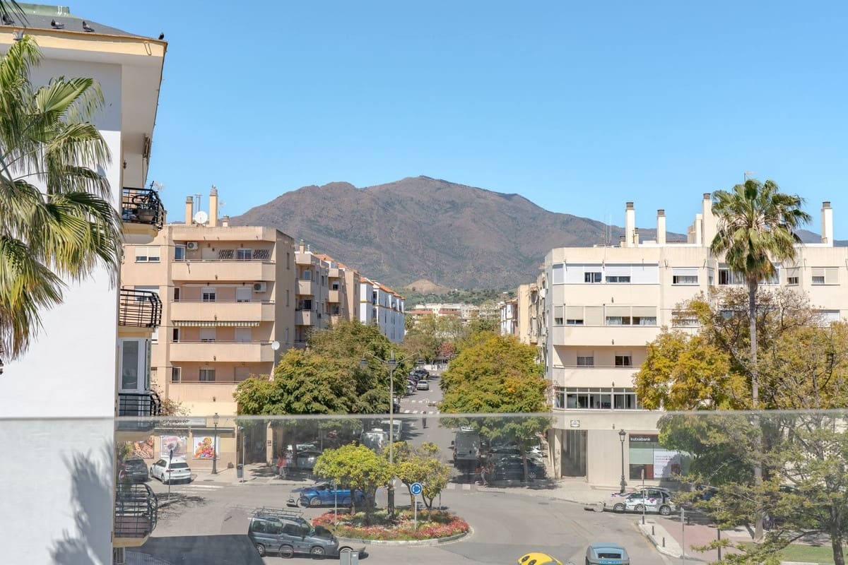3 sypialnia Apartament na sprzedaż w Estepona z basenem garażem - 485 000 € (Ref: 10122142)