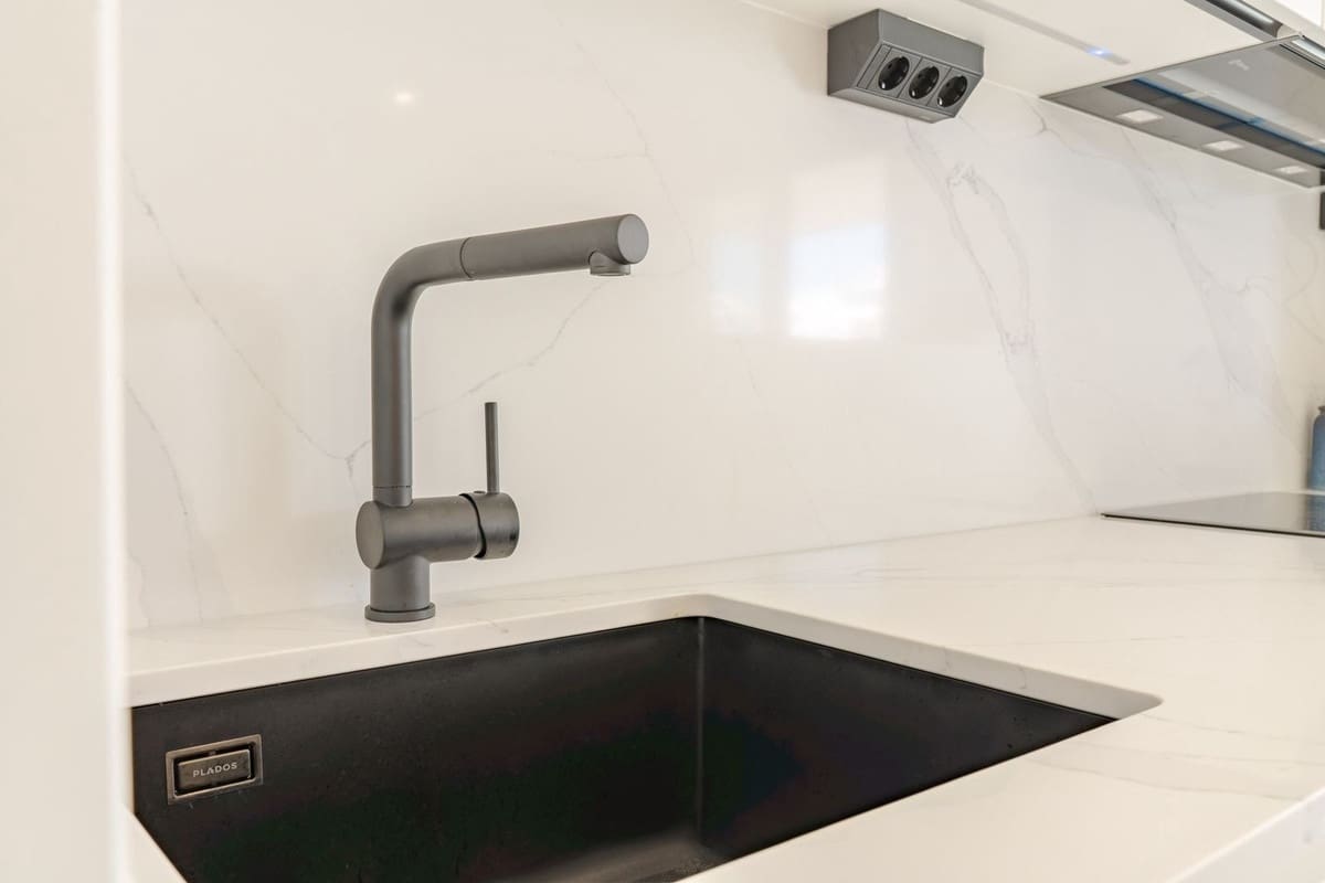 3 sypialnia Apartament na sprzedaż w Estepona z basenem garażem - 485 000 € (Ref: 10122142)