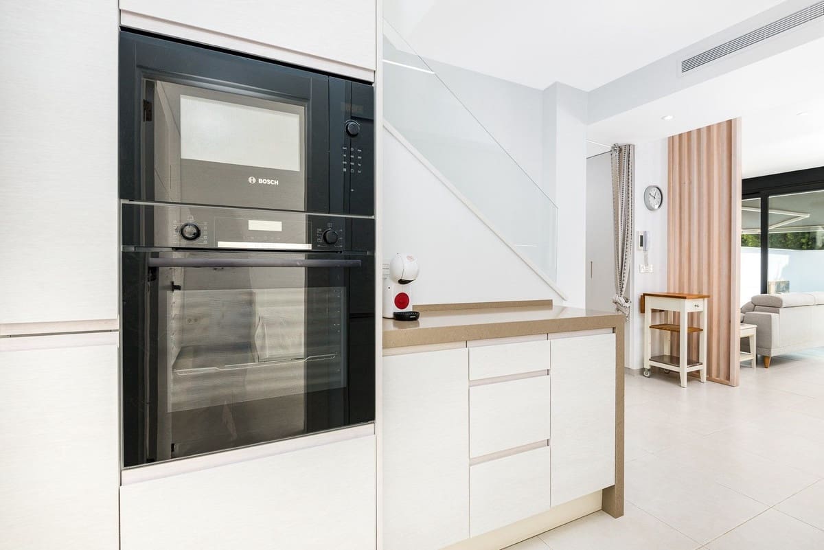 4 soveværelse Villa til salg i San Pedro del Pinatar med swimmingpool garage - € 495.000 (Ref: 10122157)