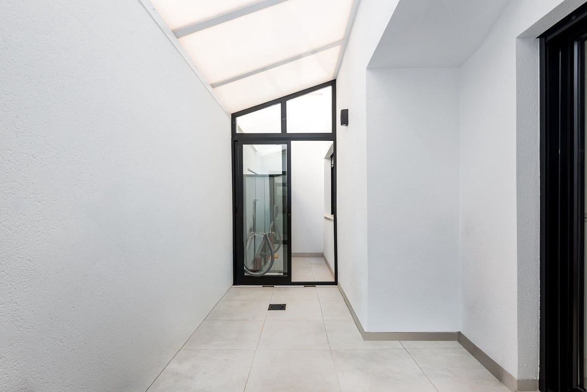 4 soveværelse Villa til salg i San Pedro del Pinatar med swimmingpool garage - € 495.000 (Ref: 10122157)