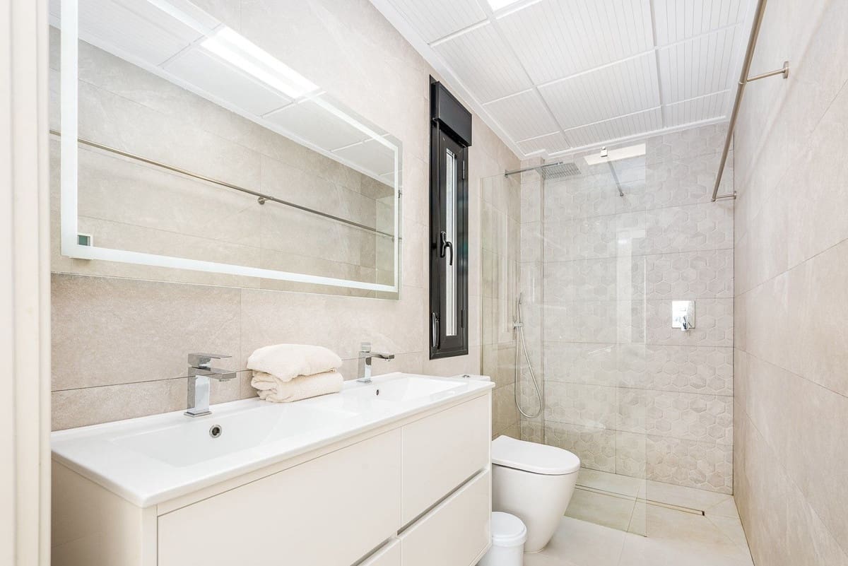 4 soveværelse Villa til salg i San Pedro del Pinatar med swimmingpool garage - € 495.000 (Ref: 10122157)