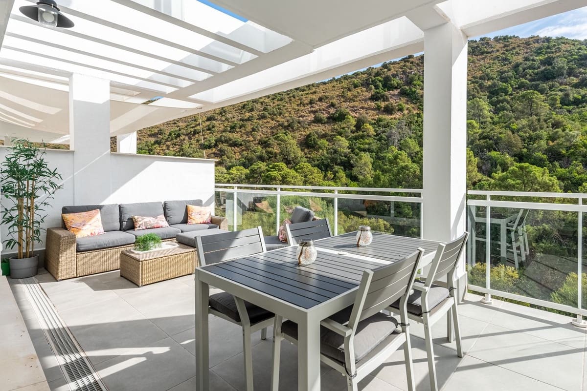 2 Zimmer Apartment zu verkaufen in Benahavis mit Pool Garage - 475.000 € (Ref: 10122159)