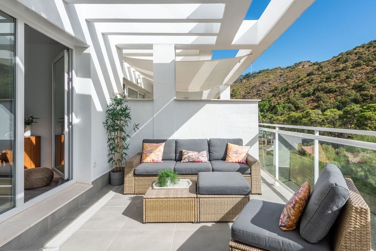 2 Zimmer Apartment zu verkaufen in Benahavis mit Pool Garage - 475.000 € (Ref: 10122159)