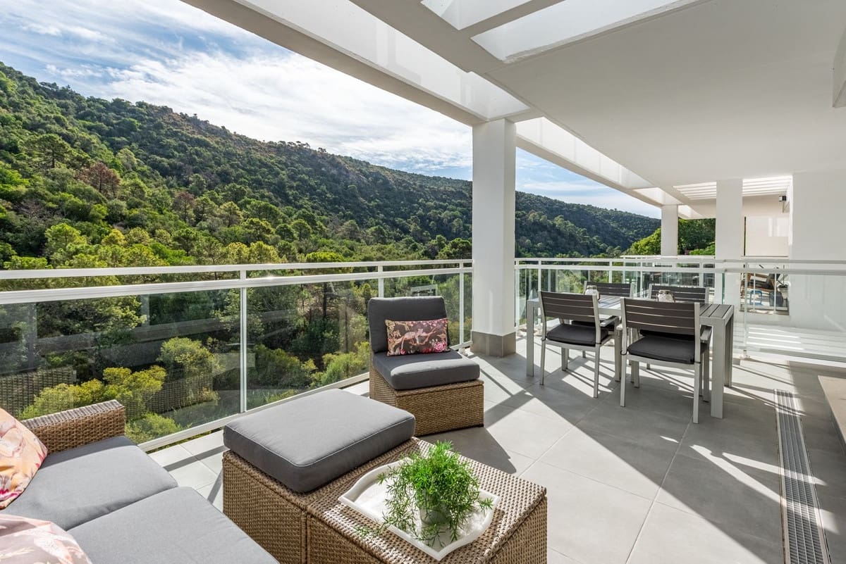 2 Zimmer Apartment zu verkaufen in Benahavis mit Pool Garage - 475.000 € (Ref: 10122159)