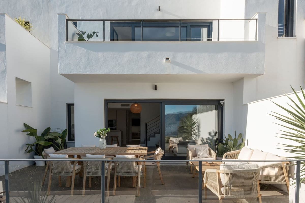 Casa de 4 habitaciones en Marbella en venta con piscina garaje - 695.000 € (Ref: 10122177)