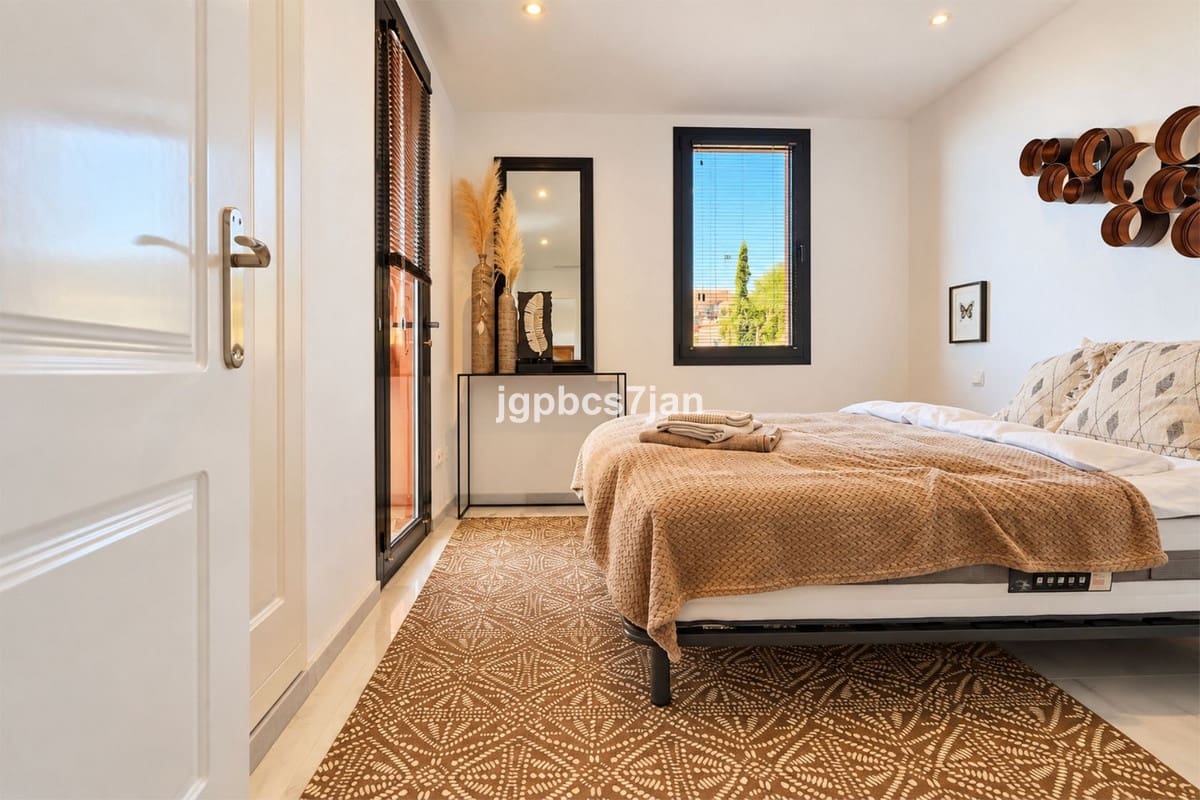 4 camera da letto Appartamento in vendita in Calahonda con piscina garage - 1.150.000 € (Rif: 10122196)