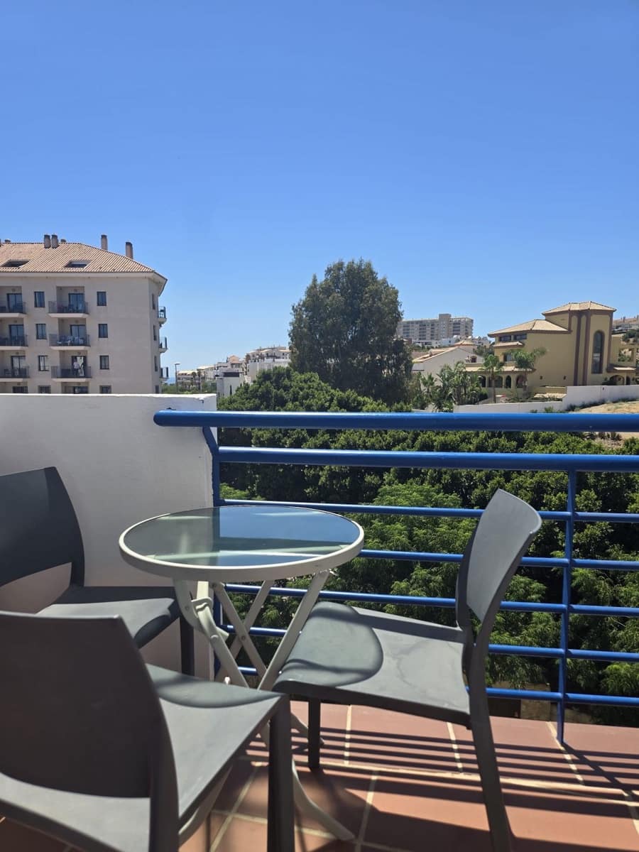1 bedroom Apartment for sale in Benalmadena Costa with pool garage - € 275,000 (Ref: 10122212)
