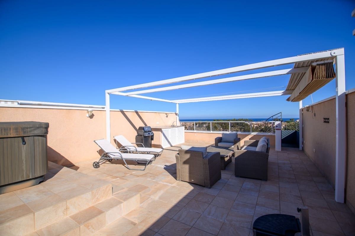 2 slaapkamer Appartement te koop in Orihuela met zwembad garage - € 330.000 (Ref: 10122222)